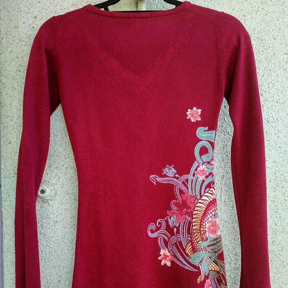 Red Koi Pattern Sweater - Picture 5 of 6